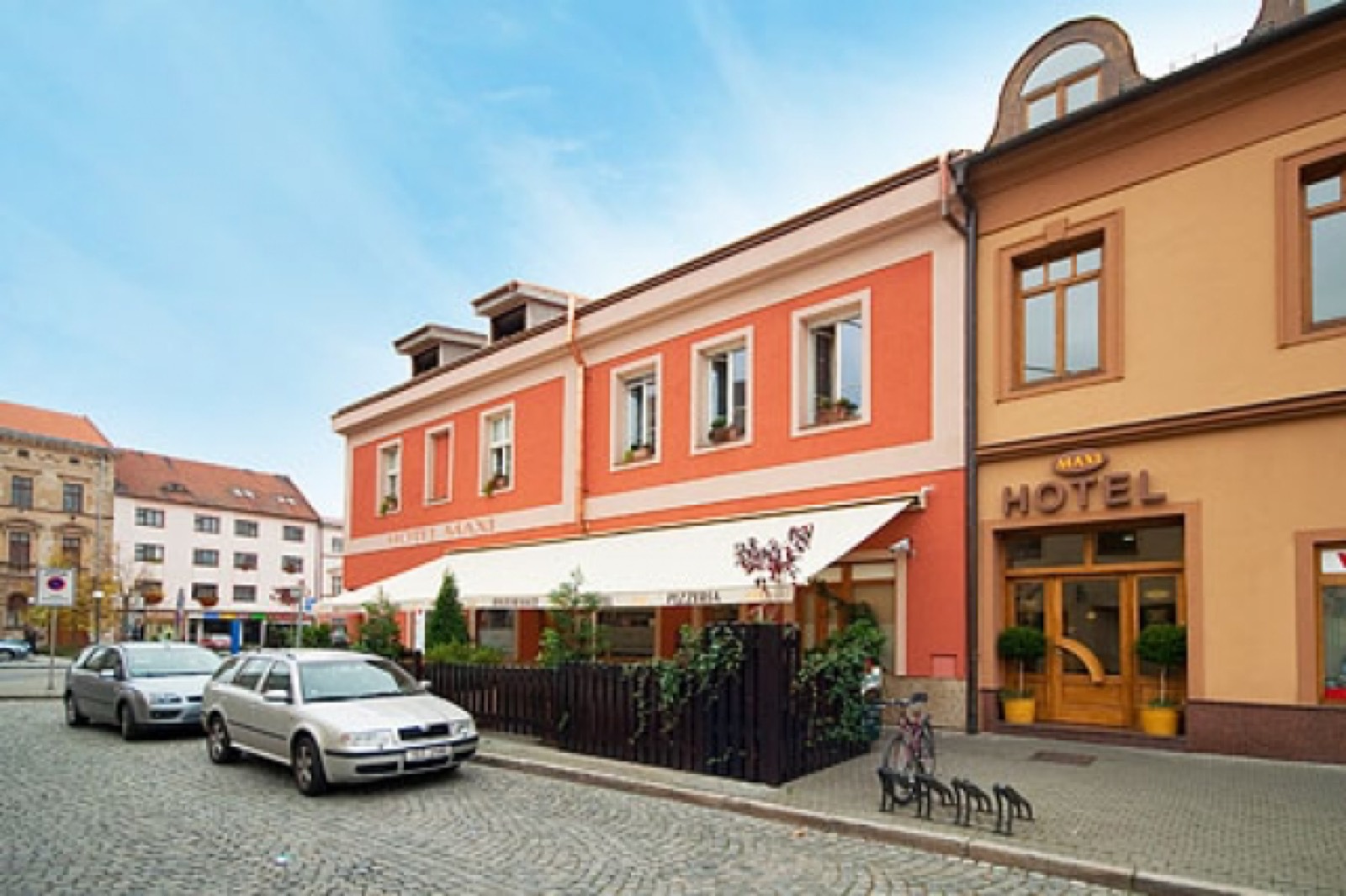 Hotel Maxi